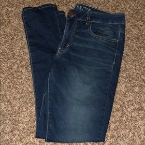 Dark washed jegging jeans